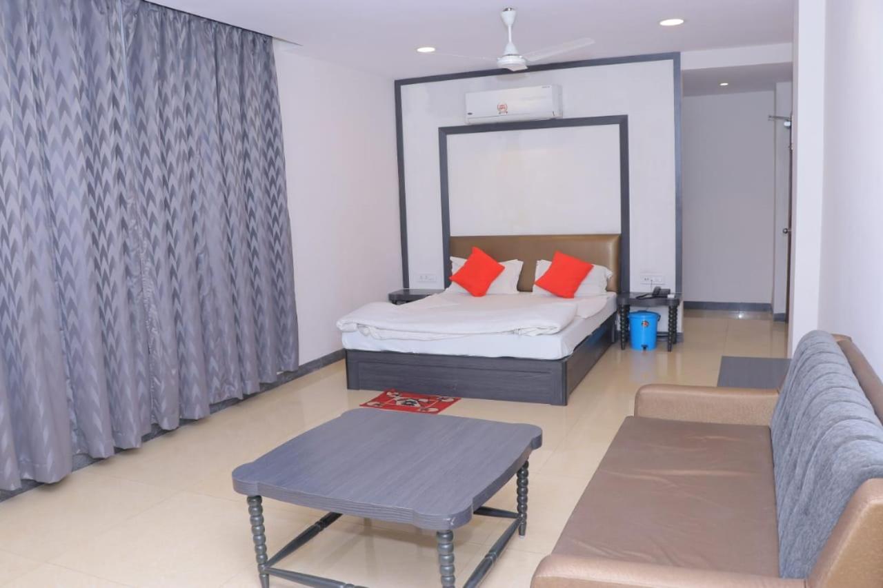 Sshankar Guest House โกลกาตา ภายนอก รูปภาพ